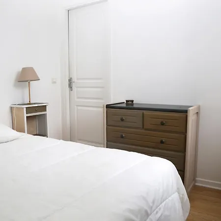 3 Pieces Apartment *