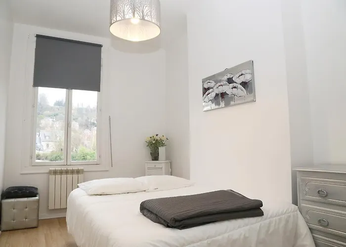 3 Pieces Apartment *