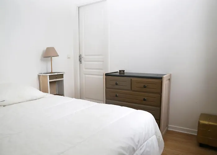 3 Pieces Apartment *